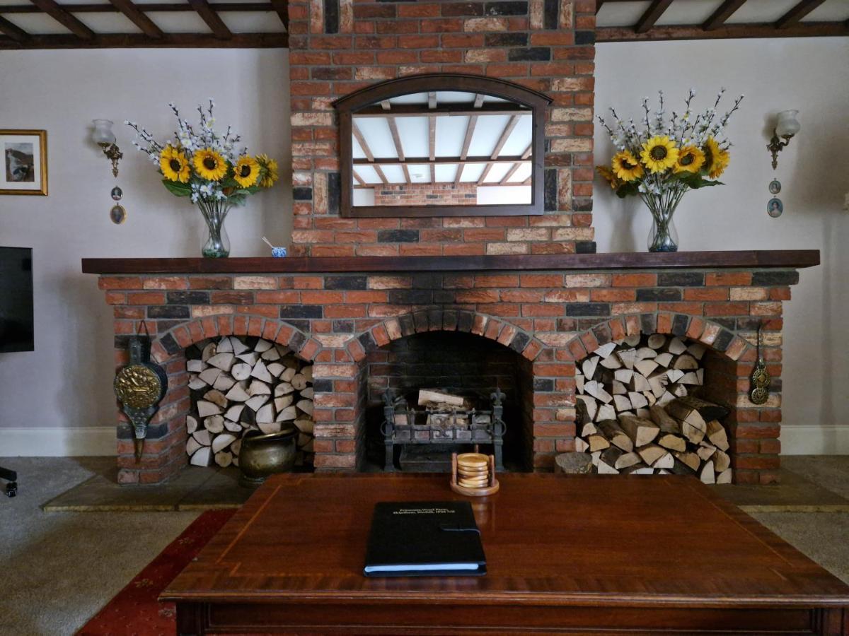 Primroses, Wood Farm Villa Shipdham ภายนอก รูปภาพ